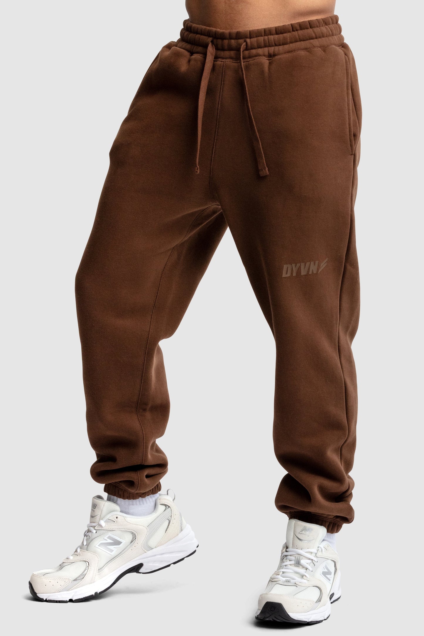 Men's DYVN Relaxed Fit Sweats - Chocolate